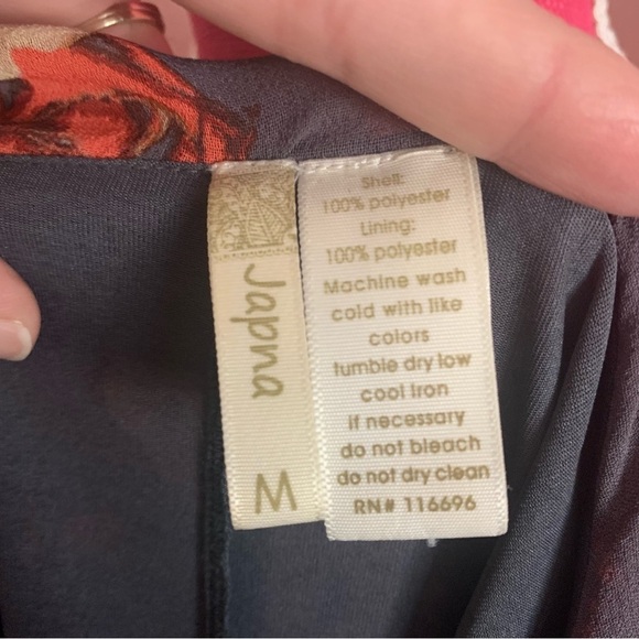 Grey Floral V-Neck Ruffled Dress with side Tie, Chiffon, size M - Picture 7 of 7